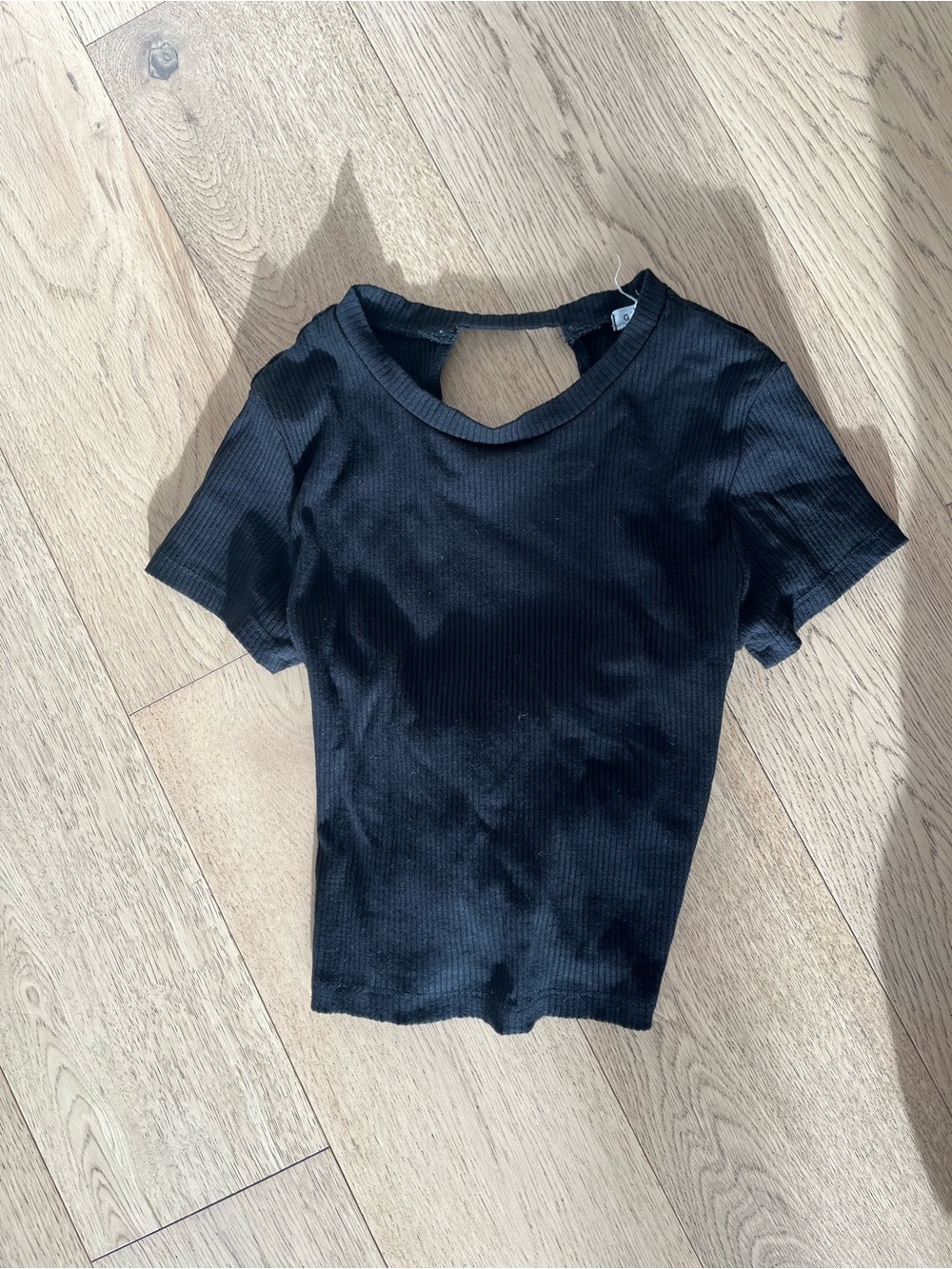 Garage Black Ribbed Tie-Back Crop Top - Picture 3 of 3